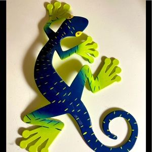 ✨ 3 FOR $20 - Artsy Bright Gecko Metal Wall Decor